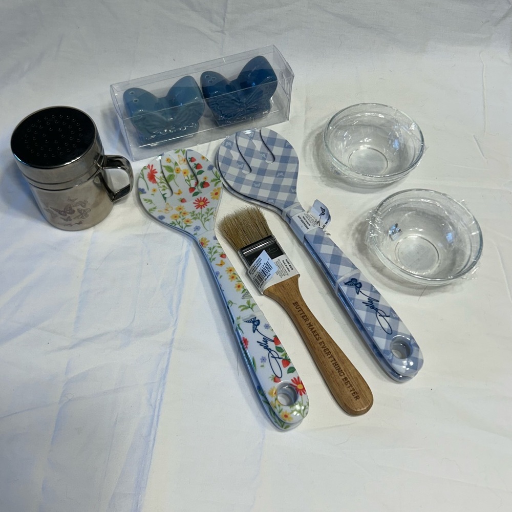 NEW Dolly Parton bundle